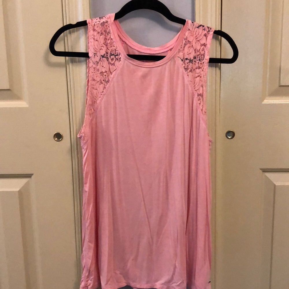 pink, lace tank top